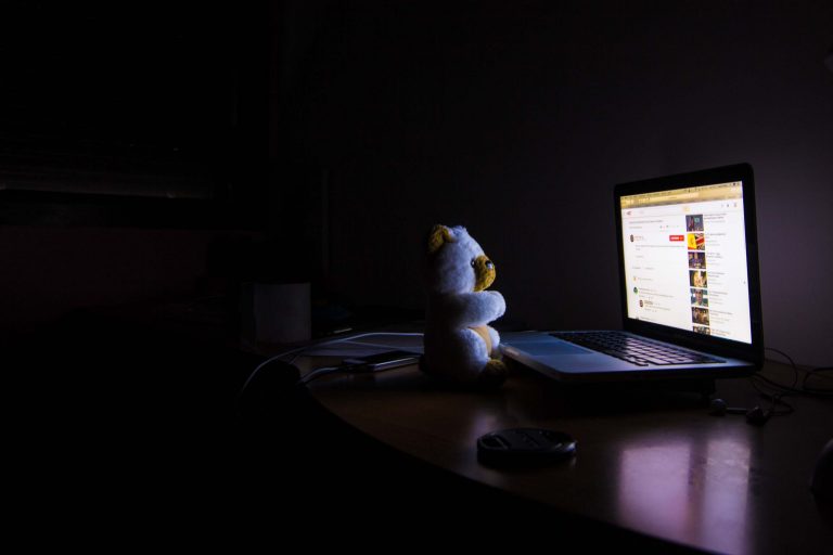 Contrastare l’anonimato su Internet per colpire la criminalità Contrastare l’anonimato su Internet per colpire la criminalità