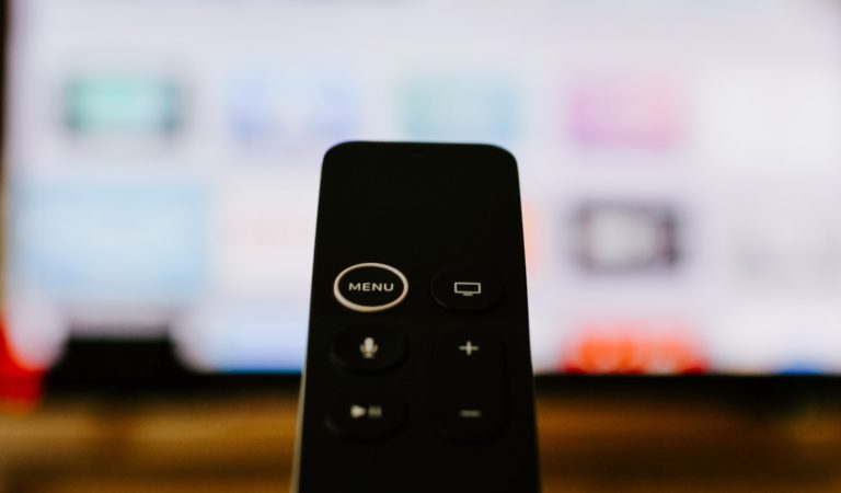 Guardia di Finanza Venezia: 500.000 euro di multa ai rivenditori di abbonamenti televisivi pirata Guardia di Finanza Venezia: 500.000 euro di multa ai rivenditori di abbonamenti televisivi pirata